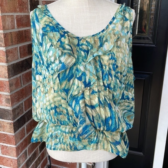 Ana Sleeveless Watercolor Top‎ - Picture 2 of 10